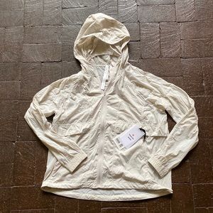 LULULEMON NWT hood lite jacket size 12 dune